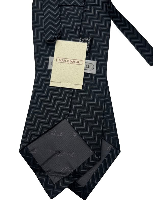 Charcoal Pulse Cravat