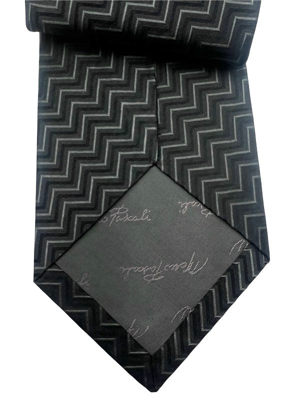 Charcoal Pulse Cravat